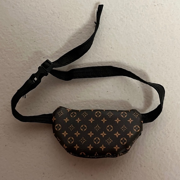 Designer Fanny Pack Bag For Labubu Brown Fashion Accessory Brown - Picture 2 of 5